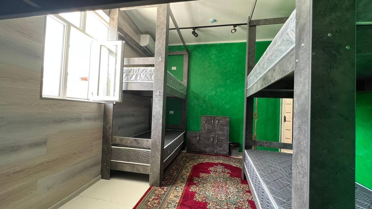 Hostel L&K Tashkent Esterno foto