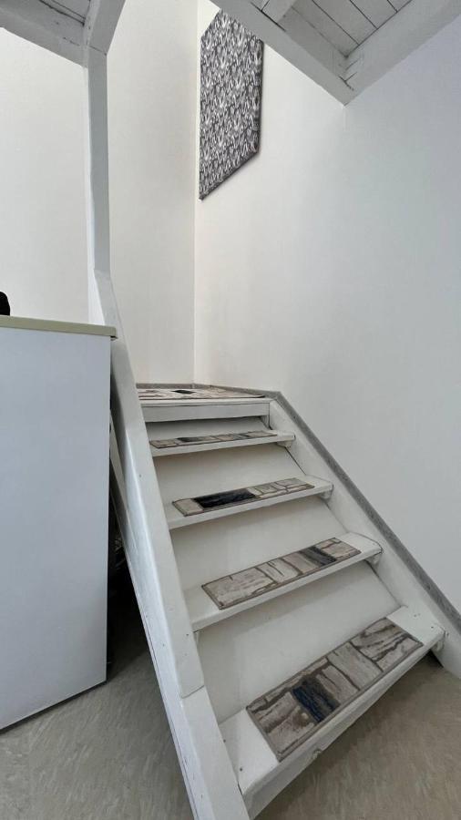 Hostel L&K Tashkent Esterno foto