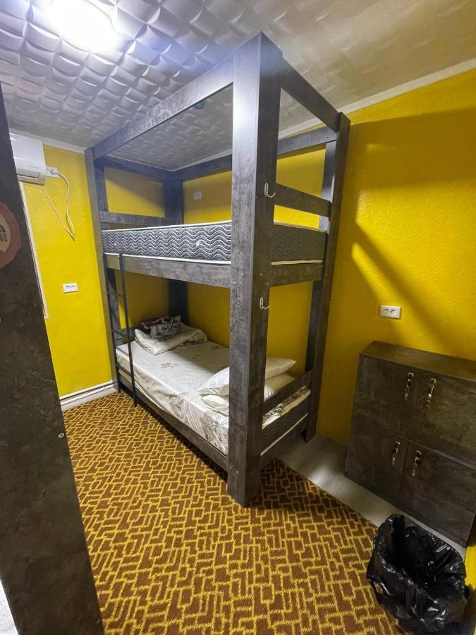 Hostel L&K Tashkent Esterno foto