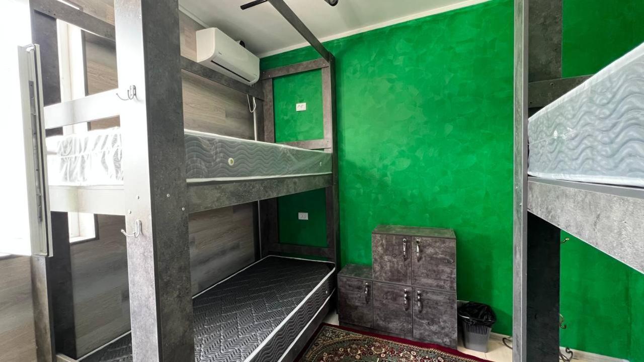Hostel L&K Tashkent Esterno foto